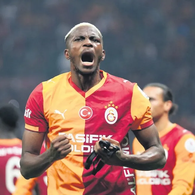 Osimhen Messi’yi yakaladı