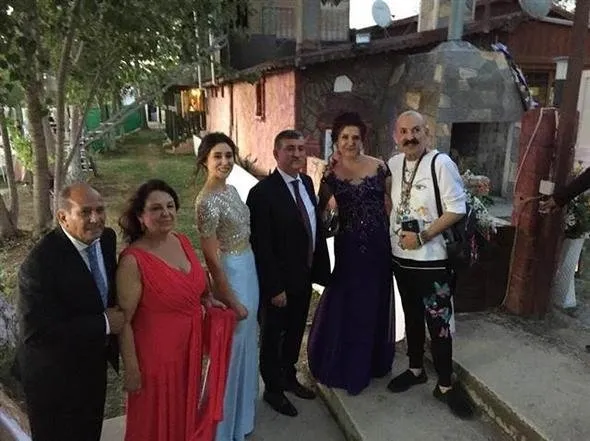 Azra Akın, Edirne'de dünyaevine girdi-5