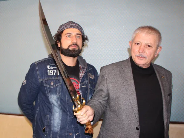 survivordan-sonra-yavuz-dizisiyle-pusatini-konusturacak-cekimleri-gelecek-ay-o-ilde-1608663296411.jpg Survivor'dan sonra Yavuz dizisiyle pusatını konuşturacak! Çekimleri gelecek ay o ilde...-4