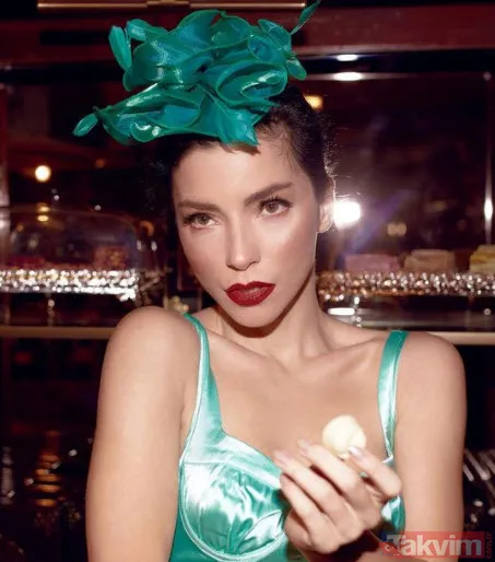 Merve Boluğur yine bildiğiniz gibi pembe bikinisiyle çekinmeden paylaştı! Merve sınırları aşmaya devam ediyor - 5