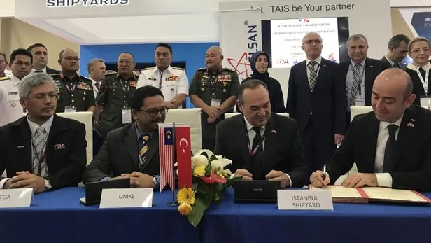 Savunma sanayisinde Malezya ile 10 imza atıldı-1