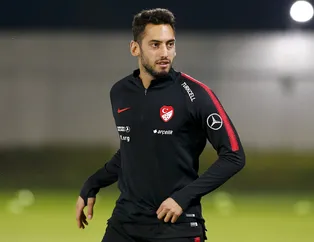 Hakan Çalhanoğlu sosyal medyayı salladı!