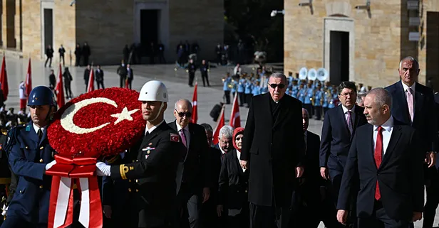 Türkiye Cumhuriyeti 102 yaşında! Başkan Erdoğan Külliye'de tebrikleri kabul etti