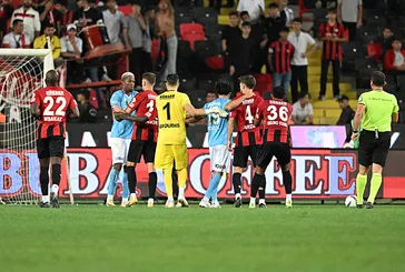 Trabzonspor tarihe geçti!