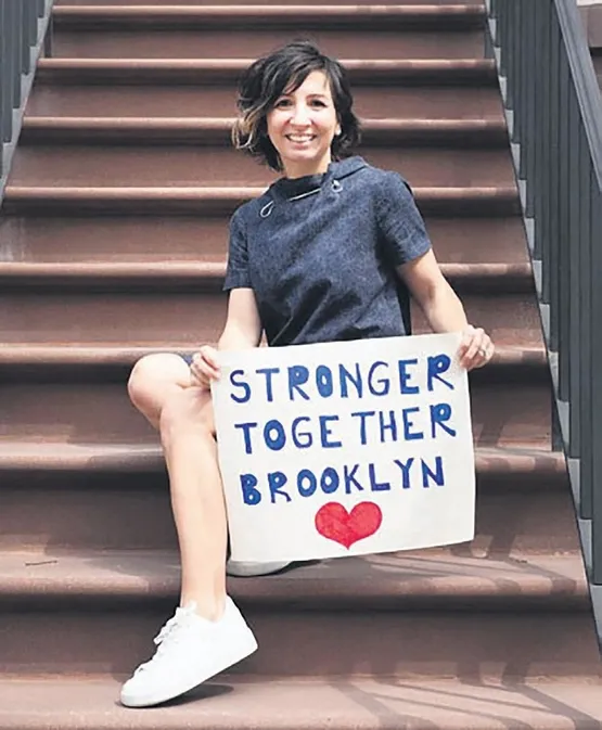 abdde-yasayan-pinar-gnepp-saglik-calisanlarina-ucretsiz-yemek-gondererek-gonulleri-fethetti-1587426965332.jpeg ABD’de Türk vatandaşı Pınar Gnepp, New Yorkta'ki sağlık çalışanlarına ücretsiz yemek göndererek gönülleri fethetti-1