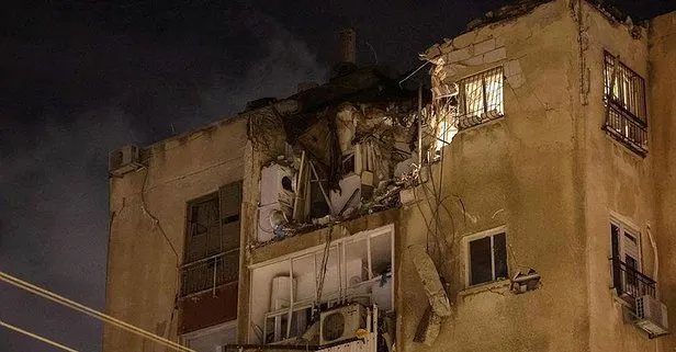 İsrail Gazze’de basın ofislerinin de bulunduğu 14 katlı binayı vurdu! Gazze’den Tel Aviv’e 150 roket daha: Bir bina çöktü