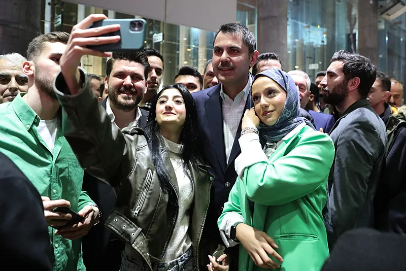1708897170861.jpg Cumhur İttifakı İBB Başkan adayı Murat Kurum, CHP''ye 'DEM'li vurdu: Sırtını Kandil'e değil millete dayayanların dönemi başlıyor-5