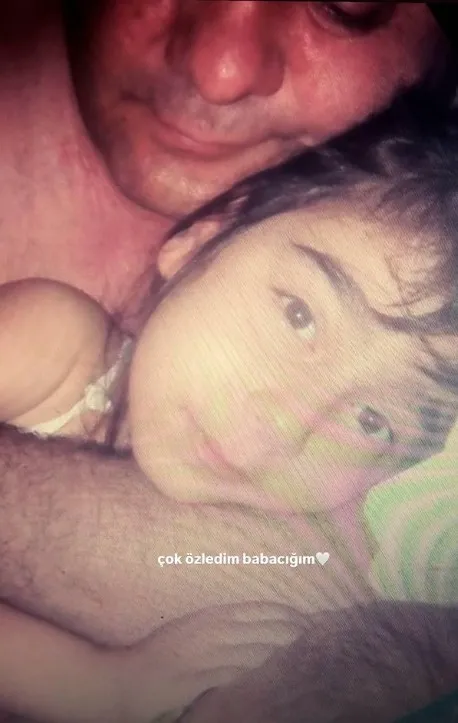 birsu-demirden-yurek-daglayan-baba-paylasimi-cok-ozledim-1787142419997.jpg Görenlerin boğazı düğümlendi: Birsu Demir'den babasına özlem dolu paylaşım!-3