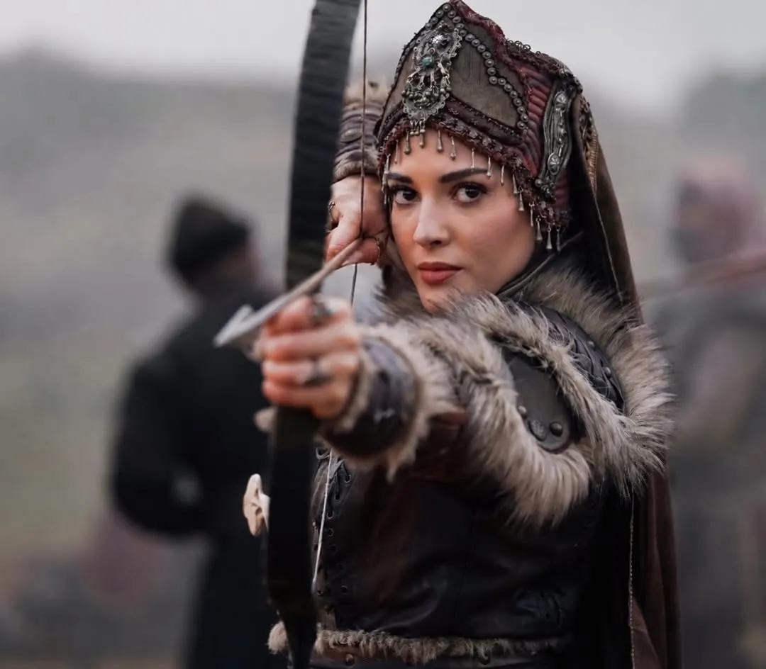 1781415888195.jpg Kuruluş Orhan'ın Nilüfer Hatun'u Mahassine Merabet’ten samimi itiraflar: "Türk dizilerini izleyerek Türkçe öğrendim"-5