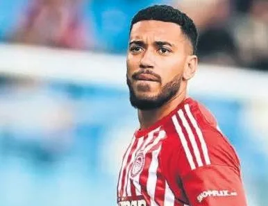 Baba oldu imzaya geldi