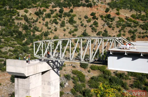 Doğu Anadolu Bölgesi'nde zirvede! 900 metre uzunluğundaki Bitlis Çayı Viyadüğü'nde çalışmalar devam ediyor - 17