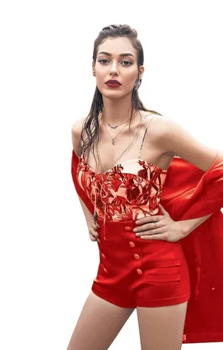 Skandal iddia: Dilan Çiçek Deniz ile Thor Saevarsson erkekler tuvaletinde basıldı! Apar topar mekandan kovuldu