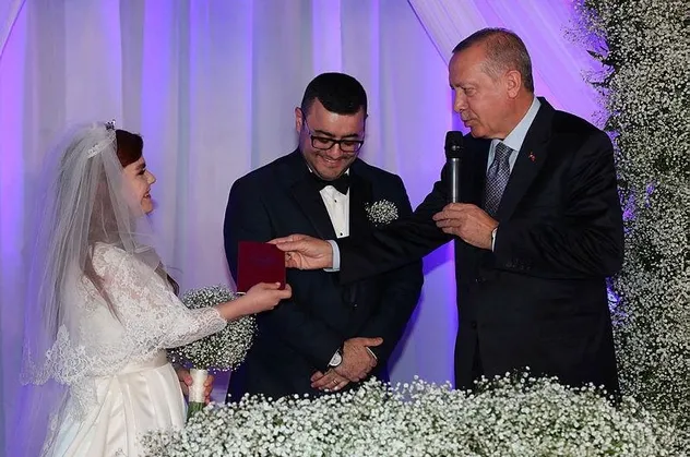 Başkan Erdoğan, Halil Baştürk ile Gizem Bakioğlu'nun nikah şahidi oldu