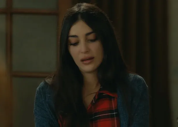 baska-yere-gidiyor-cukurovada-pes-pese-ucuncu-ayrilik-kalemi-kirildi-masumluk-oyunu-elinde-patlayacak-1609576220479.jpg Farklı bir yere gidiyor! Bileti kesildi! Biz zamanlar Çukurova'da ardı ardına ayrılık rüzgarı! Masumluk oyunu tutmadı-6