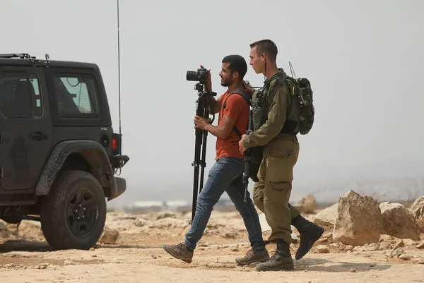 isgalci-israil-askerleri-bati-seriada-7-gazeteciyi-gozaltina-aldi-1630073812631.jpg İşgalci İsrail askerleri Batı Şeria'da 7 gazeteciyi gözaltına aldı!-5