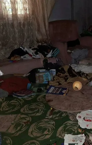 Gebze'de çöp ev görenleri şaşkına çevirdi! Evden tam 5 kamyon çöp çıkarıldı