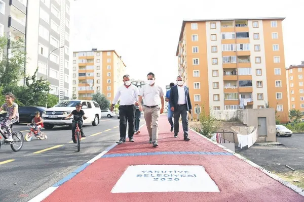 yakutiye-belediyesinden-dev-hizmet-seferberligi-1602023776166.jpeg Yakutiye Belediyesi’nden dev hizmet seferberliği-4