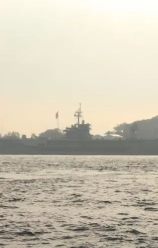 ABD savaş gemisi USS Mount Whitney Sarayburnu Limanı'nda! Perşembe günü Karadeniz'e geçecek