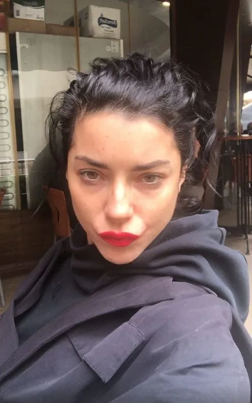 53-gun-sonra-bitti-merve-bolugur-ile-mert-aydin-5-dakikada-bosandi-bosanma-sonrasi-ilk-paylasimlar-merveden-bi-1669217871599.jpg 53 gün sonra bitti! Merve Boluğur ile Mert Aydın 5 dakikada boşandı! Boşanma sonrası ilk paylaşımlar Merve’den! Bikinisiyle yeşillikler içinde...-5