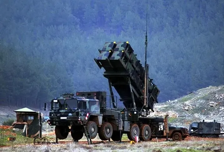 zelenskiyden-ankarada-patriot-baskisi-natoda-fuze-uretim-krizi-buyuyor-1783456020561.jpeg Zelenskiy’den Ankara’da Patriot baskısı: NATO’da füze üretim krizi büyüyor-3