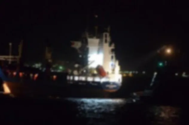 Sivriada açıklarında tanker ile yük gemisi çarpıştı