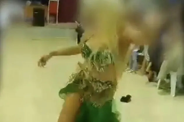 Bursa Nilüfer'de tepki çeken görüntü sonrası harekete geçildi! Dansöz oynatılan okulun müdürü görevden uzaklaştırıldı