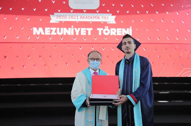 YİÜ Tıp Fakültesi'nin TUS başarısı