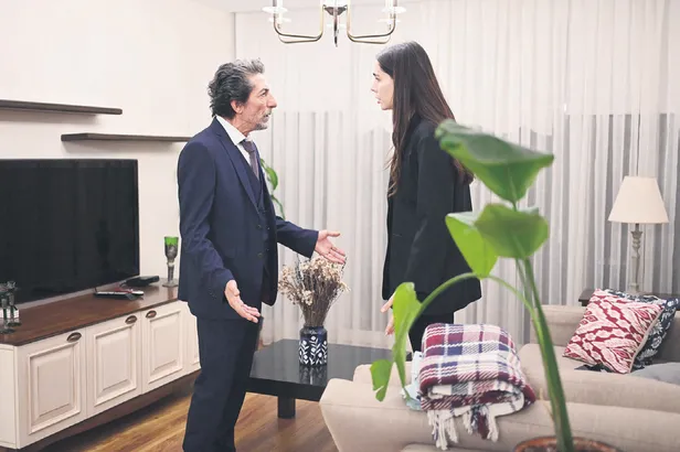 seda-sayan-mulk-sahibi-oldugu-mekanin-yenilenmesi-serefine-verilen-davette-esiyle-boy-gosterdi-1666220556652.jpg Seda Sayan mülk sahibi olduğu mekanın yenilenmesi şerefine verilen davette eşiyle boy gösterdi-11