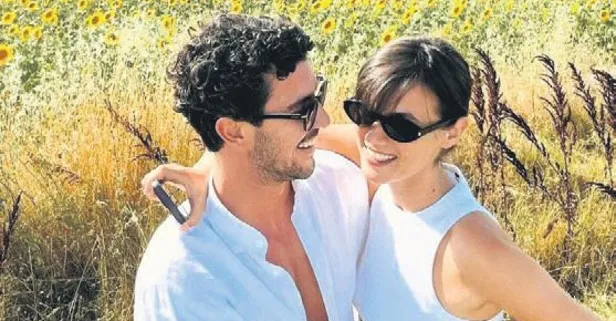 Hem tatil yapıyorlar hem de düğün yerlerini geziyorlar