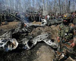 Pakistan ile Hindistan arasındaki kriz tırmanıyor! Savaş uçakları karşı karşıya geldi