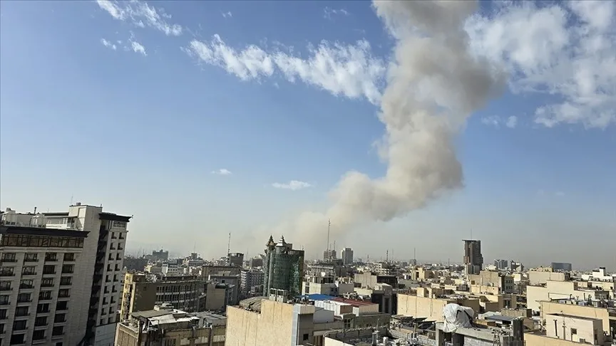1779366965149.jpeg ABD basını yazdı: Trump İran kıskacında! Trump ya vuracak ya yenilgiyi kabul edecek-3