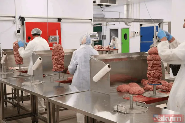 Köfteci Yusuf'un ardından ikinci skandal! Ünlü firmanın dönerinden çıkanlar mide bulandırdı - 12