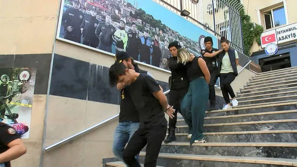 Fatih'teki gasp şüphelilerine operasyon! 2'si polis 12 şüpheli adliyeye sevk edildi-1