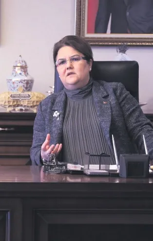 Kadına şiddete sıfır tolerans! Bakan yanık açıkladı: Atılan adımlar dünyaya örnek oldu