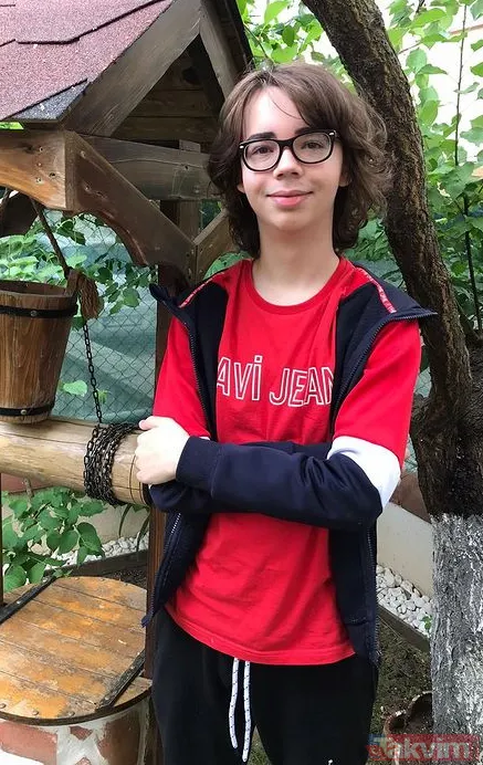 Yaprak Dökümü'nün Ayşe'si büyüdü Buse Varol oldu çıktı! Fahriye Evcen ve Gökçe Bahadır'ın kardeşi Şebnem Ceceli avukat oldu - 25