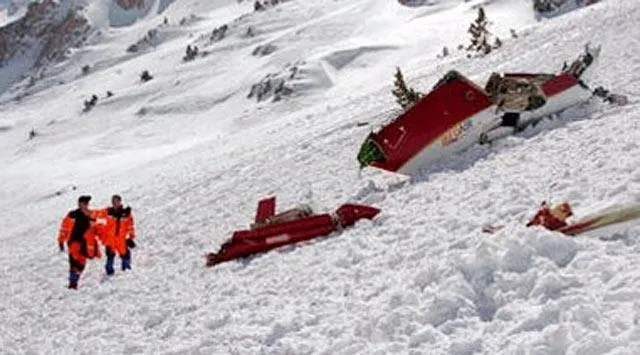 sabotaj-mi-iran-cumhurbaskani-ibrahim-reisinin-helikopter-kazasiyla-muhsin-yazicioglu-suikastinin-benzer-nokta-1716195136598.jpeg Yazıcıoğlu'nun helikopteri