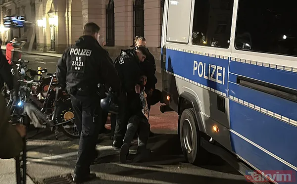 İşgaçi İsrail'in destekçi Joe Biden'a Berlin'de tepki yağdı: Bu senin soykırımın, ABD 1 numaralı terörist... - 1