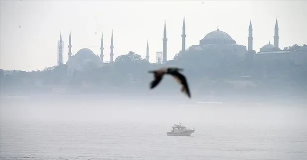 İstanbul Boğazı’nda görüşün düşmesi nedeniyle gemi trafiği askıya alındı