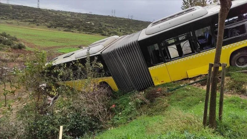 CHP'li İBB'nin İstanbul'daki toplu ulaşım rezaleti! Yandaşa ihale vatandaşa çile: İETT gelirinden fazla harcama yaptı-15