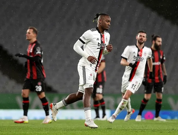 ozel-haber-michy-batshuayi-son-6-yilin-en-iyisi-dortmund-gunlerini-geride-birakan-istatistik-1642538033696.jpeg Özel Haber... Michy Batshuayi son 6 yılın en iyisi! Dortmund günlerini geride bırakan istatistik-3