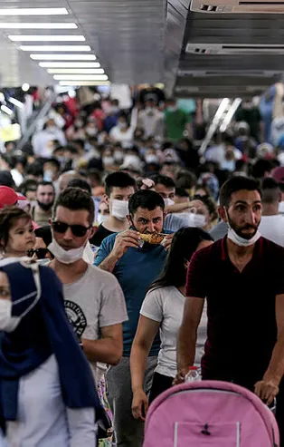 Koronavirüs Bilim Kurulu üyesinden dikkat çeken uyarı: Gençler dolduruyor!