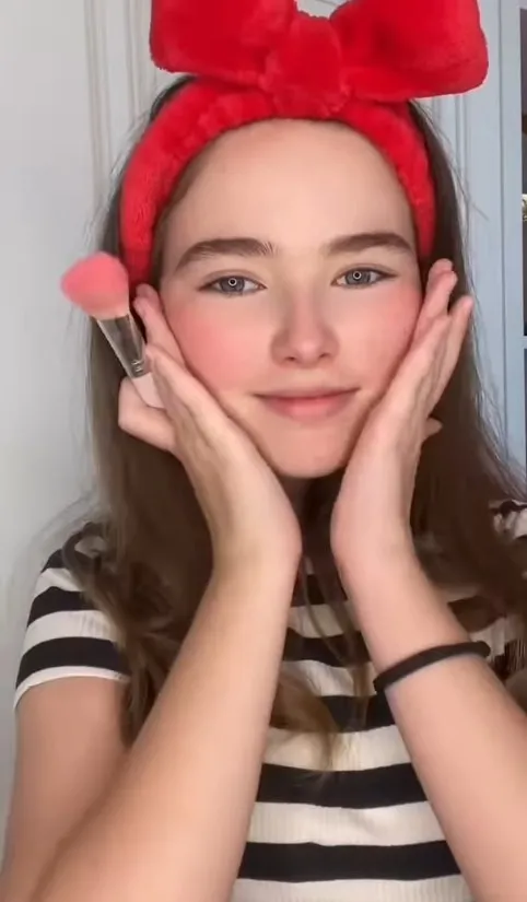 Dadı’nın Duygu'su Gökçe Bilgebay'ın son hali ortaya çıktı! Sinem Kobal’ın minik kardeşiydi... - 31