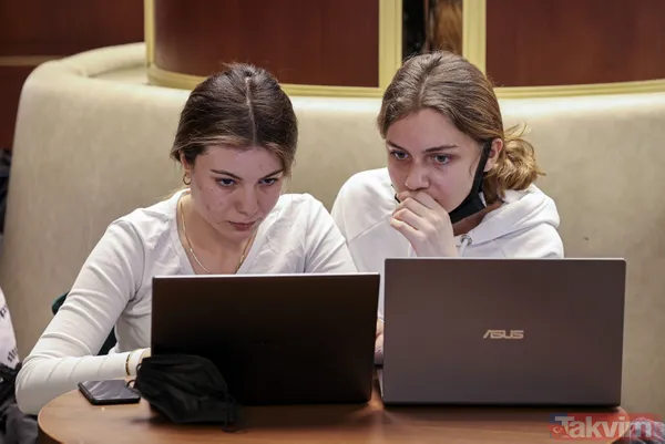 İşte Z kuşağı! Cumhurbaşkanlığı Millet Kütüphanesi sahurda doldu taştı - 5