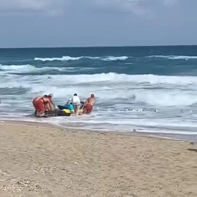 Dalgaların şakası yok