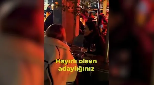 cumhur-ittifaki-izmir-belediye-baskan-adayi-hamza-dagin-alsancak-ziyaretinde-renkli-goruntuler-hamza-abi-oyum-1706985998412.jpeg Cumhur İttifakı İzmir Belediye Başkan adayı Hamza Dağ'ın Alsancak ziyaretinde renkli görüntüler: Hamza Abi oyum sana-4