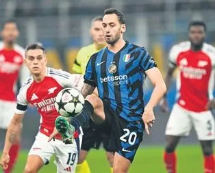 Hakan Çalhanoğlu 15 puanla 20. sırada