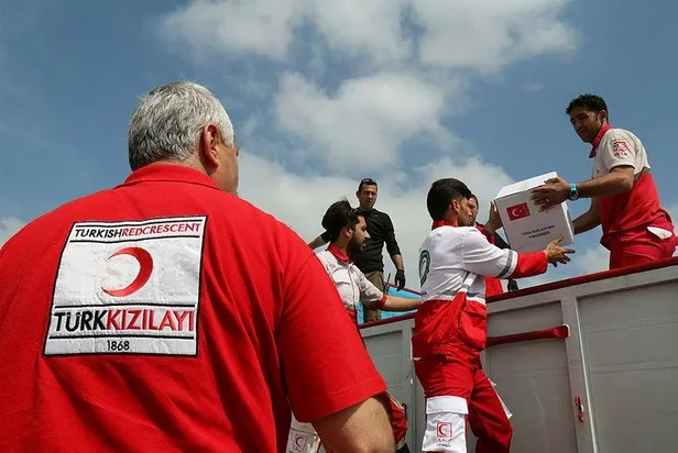 Türk Kızılayı'ndan İranlı selzedelere yardım eli-1