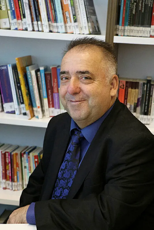 son-dakika-hababam-sinifinin-bacaksizi-tuncay-akcadan-aci-haber-yesilcam-oyuncusu-60-yasinda-vefat-etti-1723889555130.jpg Hababam Sınıfı’nın Bacaksız’ı Tuncay Akça’dan acı haber! Yeşilçam oyuncusu 60 yaşında vefat etti!-7