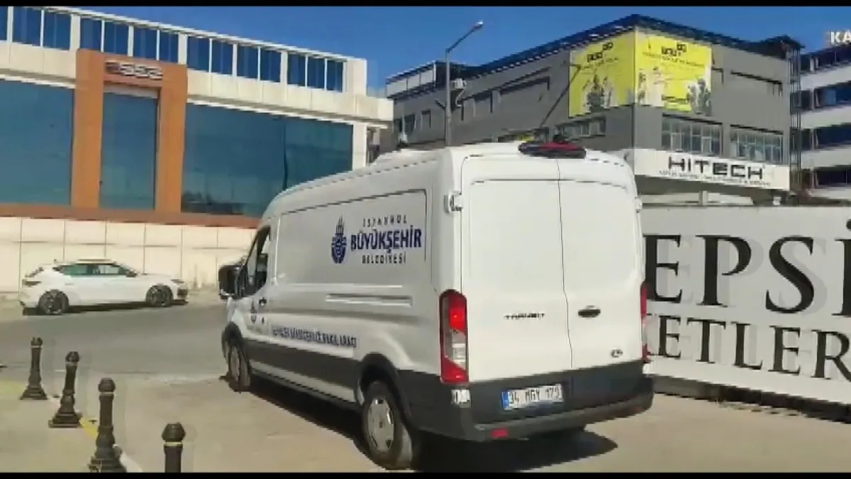 1788701934740.jpeg Serhat Mustafa Kılıç'ın ölümünün ardından iki ayrı tepki: Şoray Uzun bilgi kirliliğine, Yıldıray Şahinler “yapay zekâ” iddialarına karşı çıktı-6