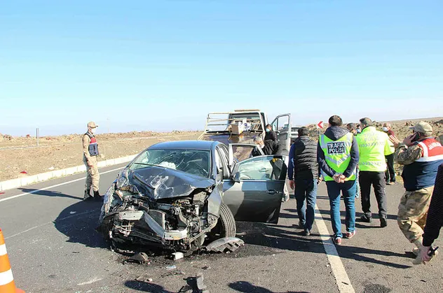 Diyarbakır'da feci kaza: 5 yaralı
